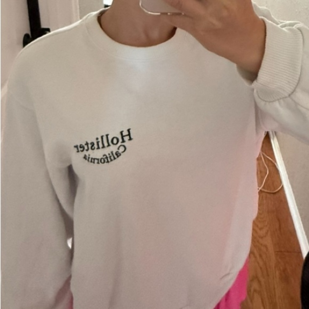Hollister White Sweatshirt